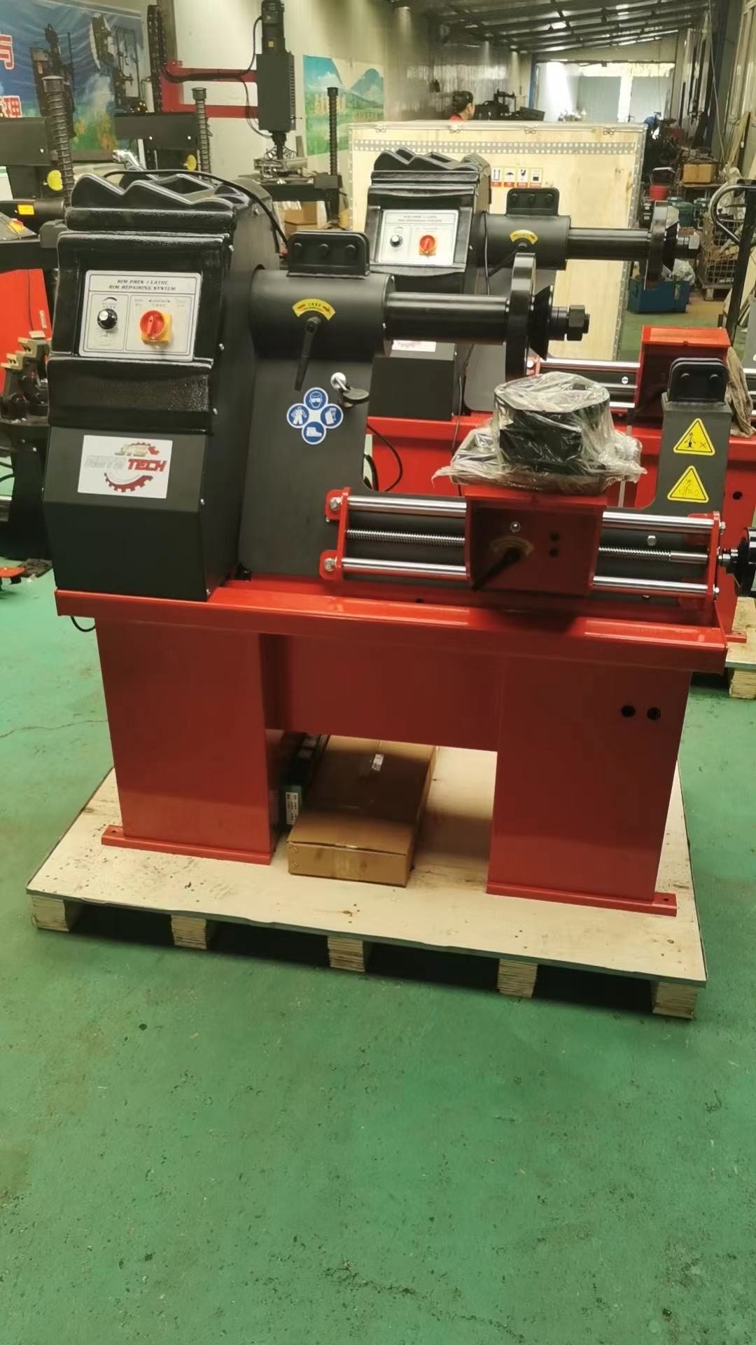 Latest company case about Buyer RANGEL from Mexico buy two rim repaire machines from SINOCAR,  OEM